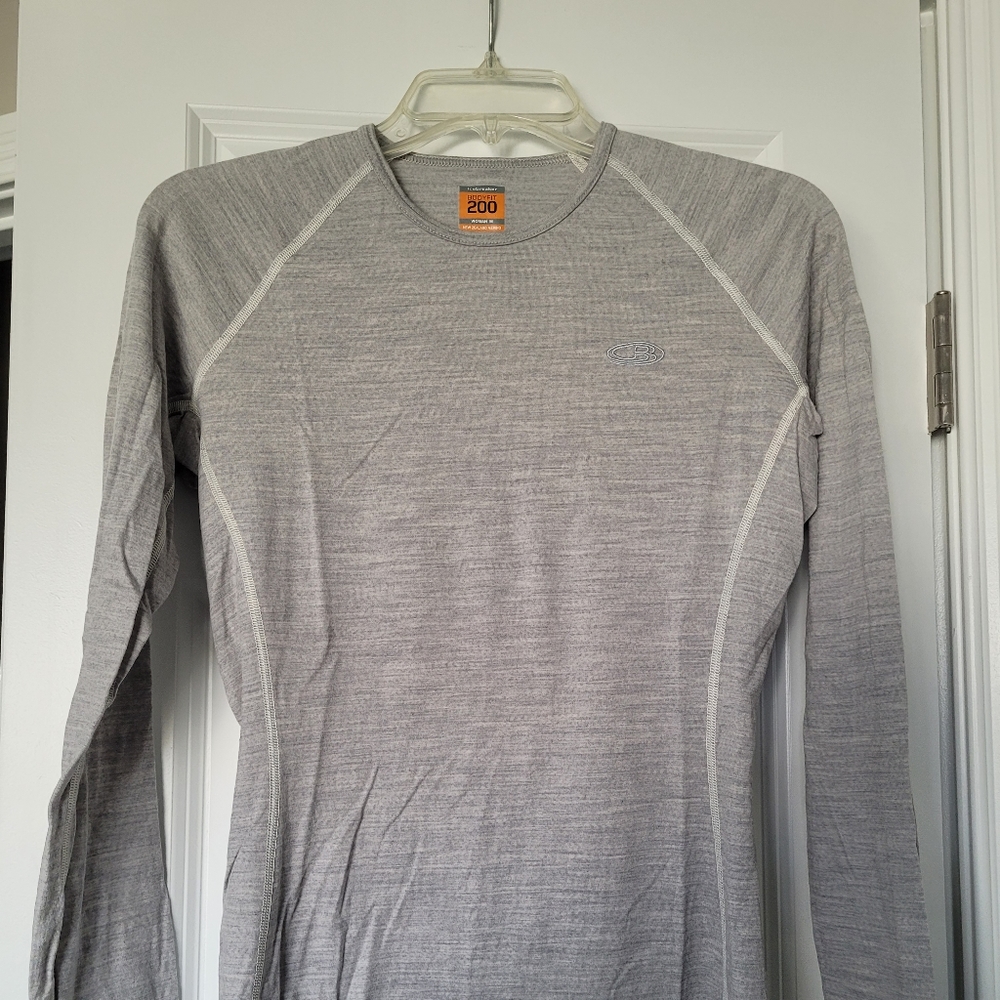 Icebreaker base layer